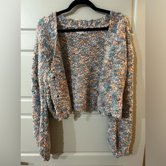 NEW! Adorable kitted cardigan - Picture 7 of 7